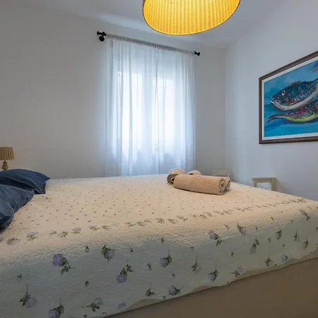 Nella Villa *